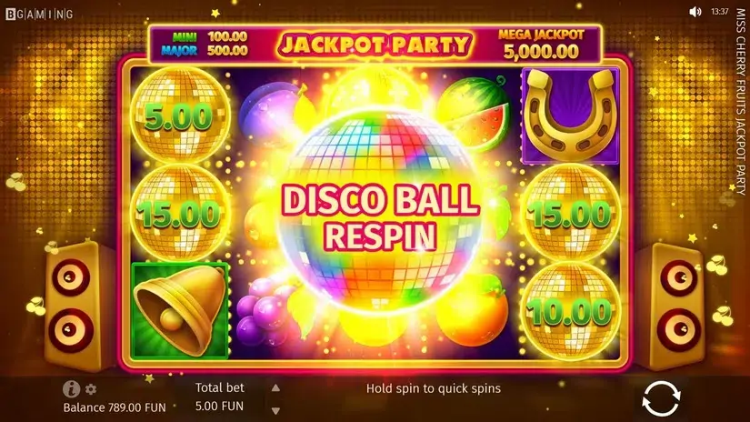 Miss Cherry Fruits Jackpot Party slot screenshot 2