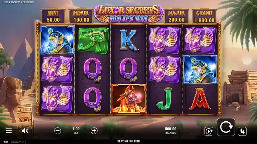 Luxor Secrets Hold’n Win slot screenshot 1