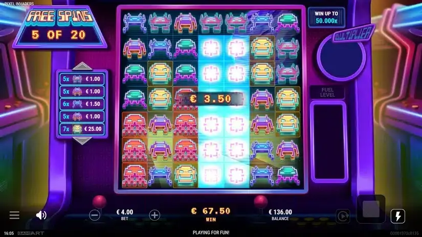 Pixel Invaders slot screenshot 5