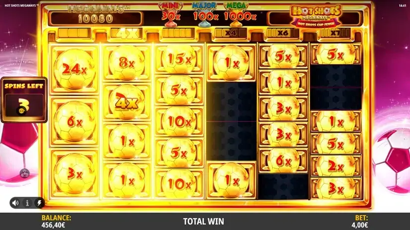 Hot Shots Megaways slot screenshot 5