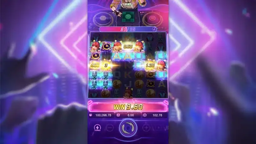 Rave Party Fever slot screenshot 3