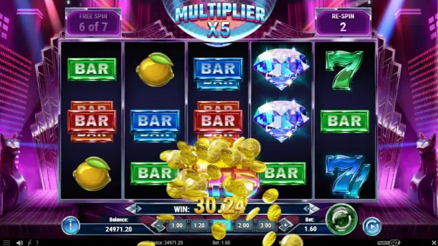 Disco Diamonds slot screenshot 