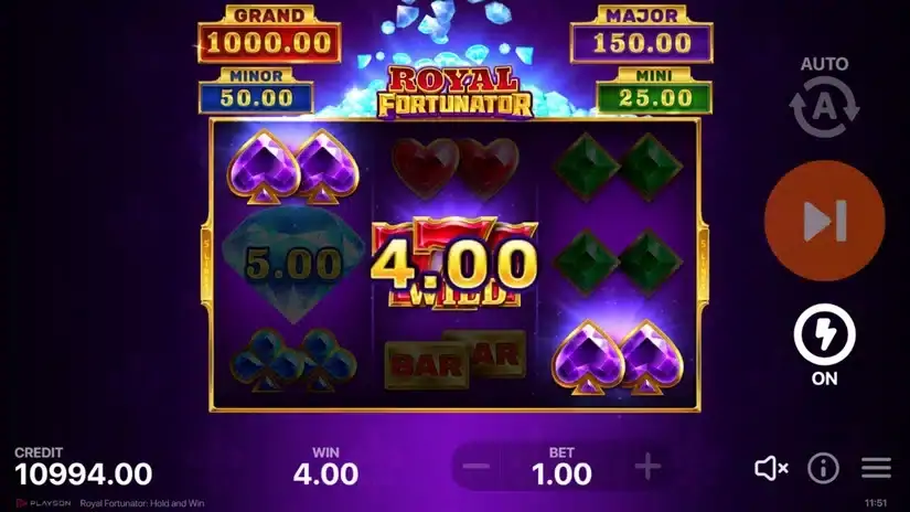 Royal Fortunator: Hold and Win slot screenshot 2