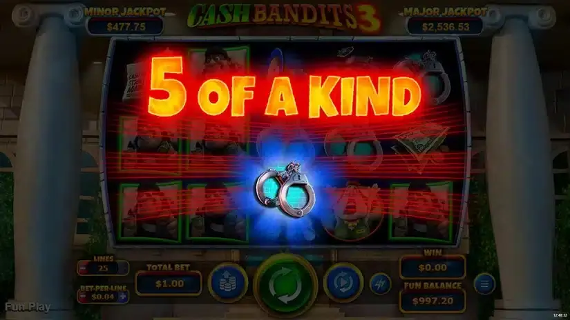 Cash Bandits 3 slot screenshot 2